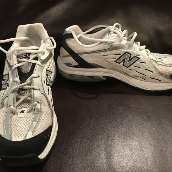 New Balance - Picture 3 of 3